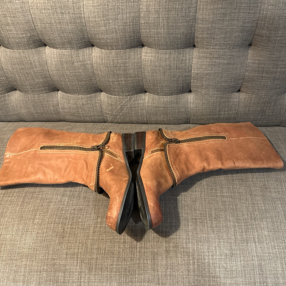 Brown Leather Women's Boots - Picture 5 of 8